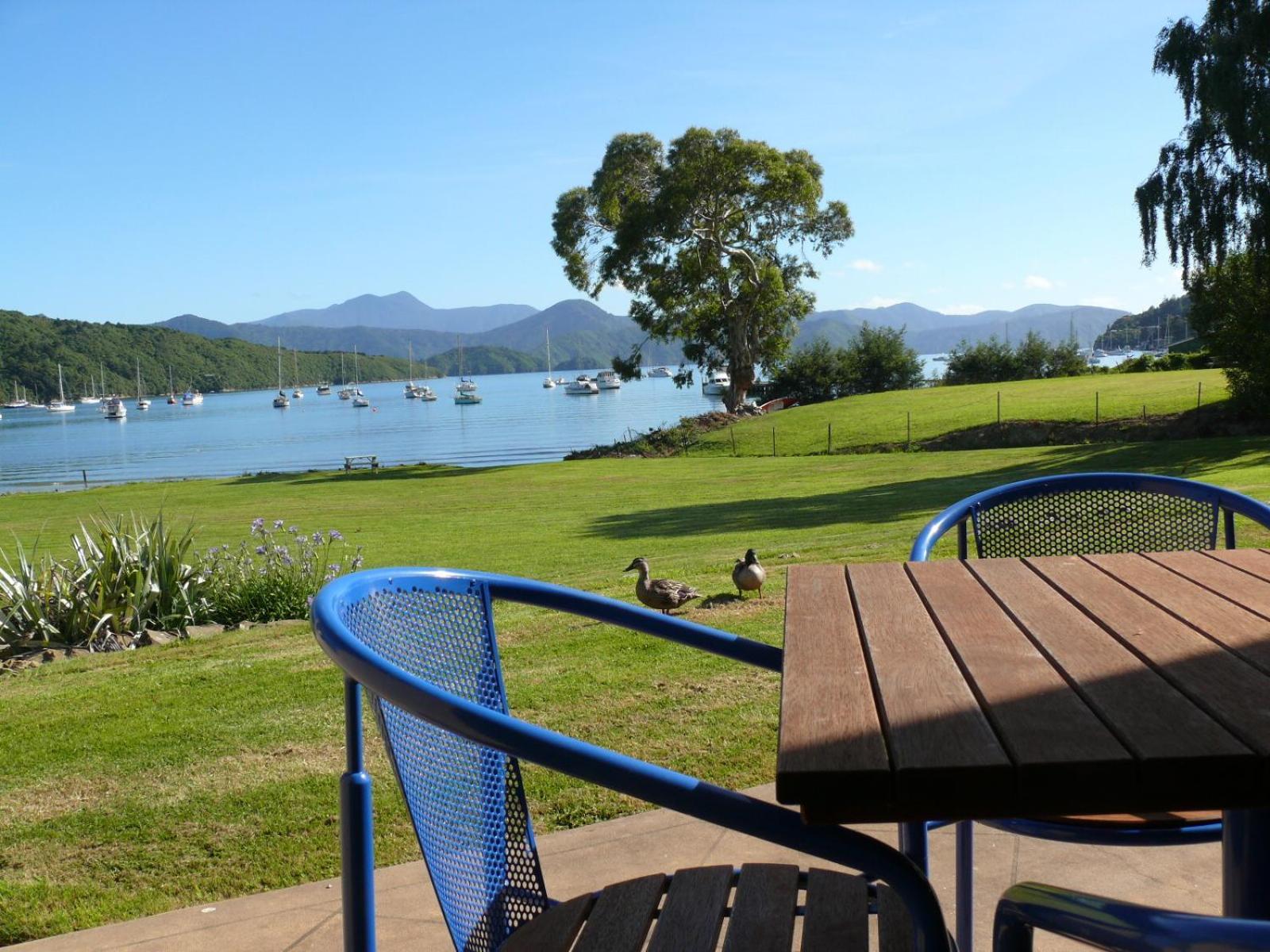 Bay Vista Waterfront Motel Picton Luaran gambar